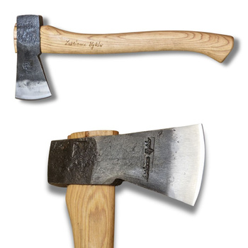 Griffon - handy camping axe